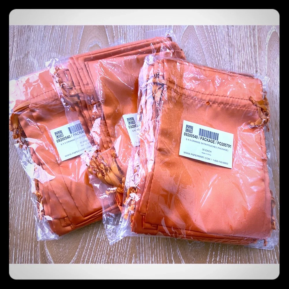 BNIP! 102 Satin Bags 6x9